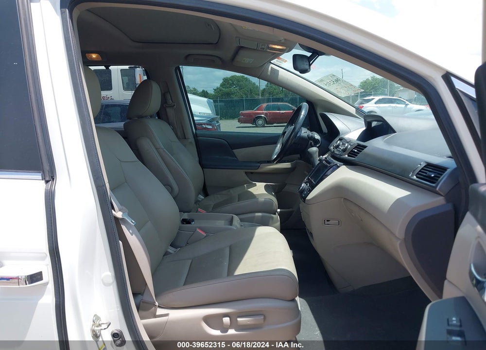 2016 HONDA ODYSSEY EX-L VIN: 5FNRL5H60GB076477