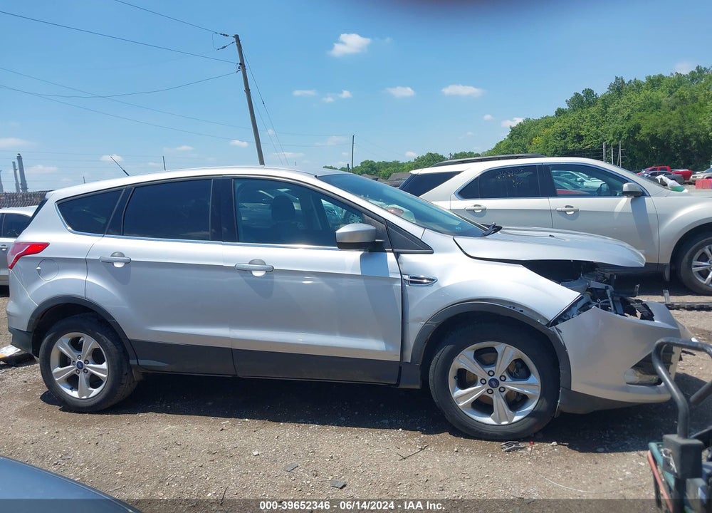 2015 ESCAPE FORD  SE VIN: 1FMCU0G70FUA27443