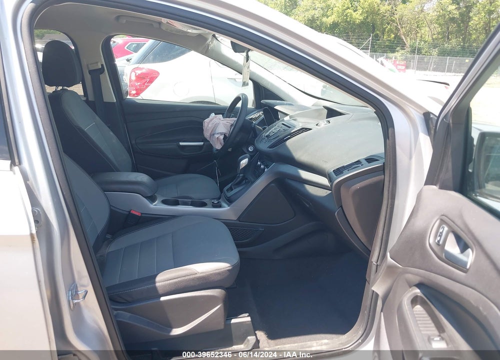 2015 ESCAPE FORD  SE VIN: 1FMCU0G70FUA27443