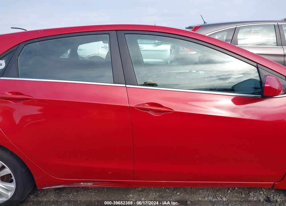 2014 HYUNDAI ELANTRA GT VIN: KMHD35LH9EU176970