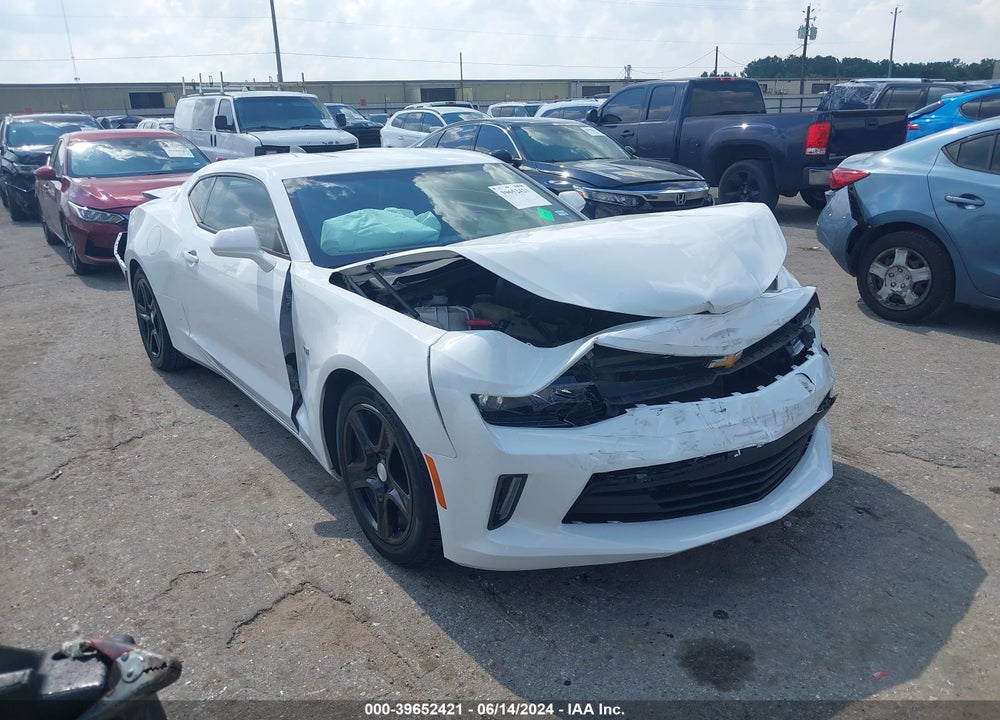 2018 CHEVROLET CAMARO 2LT VIN: 1G1FD1RS1J0123647