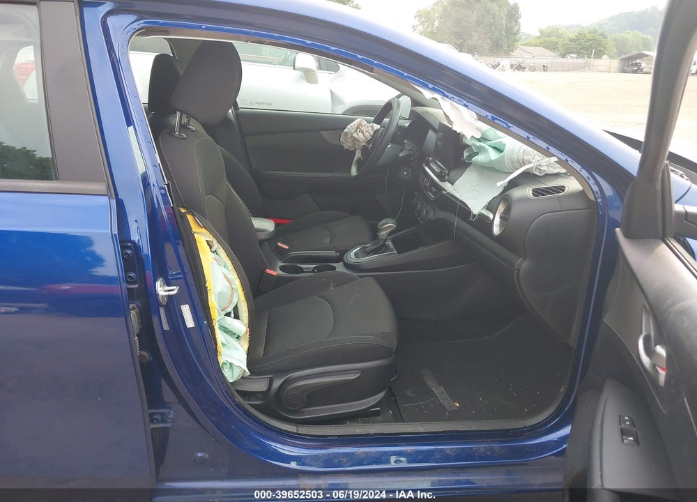 2021 KIA FORTE LXS VIN: 3KPF24AD3ME287294