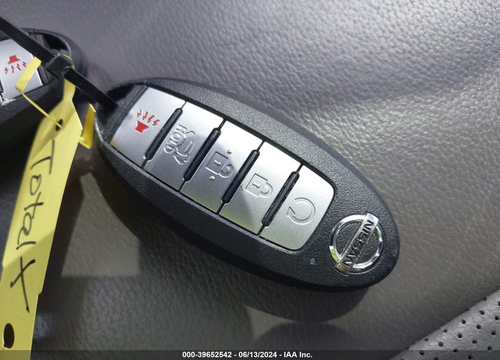 2019 NISSAN PATHFINDER SL VIN: 5N1DR2MM1KC642160