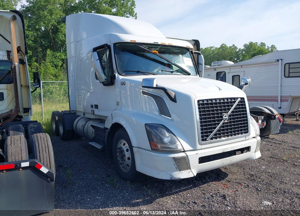 2015 VOLVO VN VIN: 4V4NC9EH6FN917671