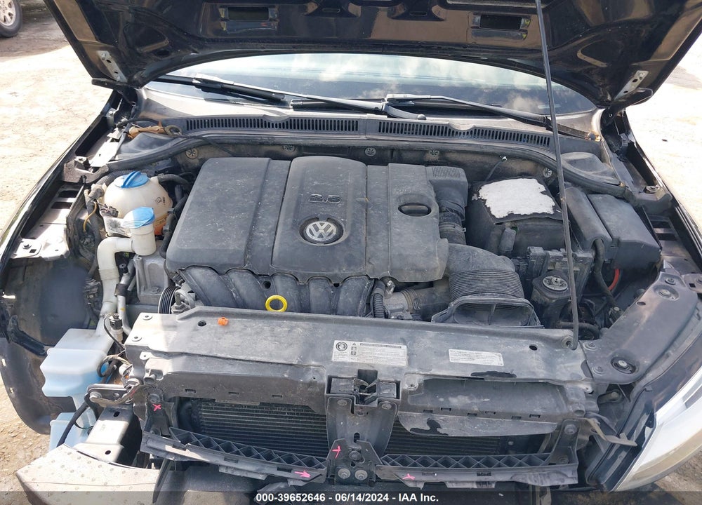 2013 VOLKSWAGEN JETTA 2.5L SE VIN: 3VWDX7AJ6DM311283