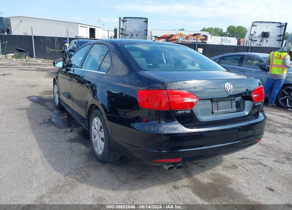 2013 VOLKSWAGEN JETTA 2.5L SE VIN: 3VWDX7AJ6DM311283