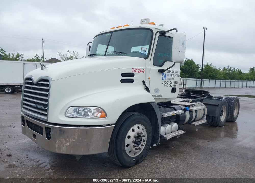 2013 MACK CXU613 CXU600 VIN: 1M1AW02YXDM035309