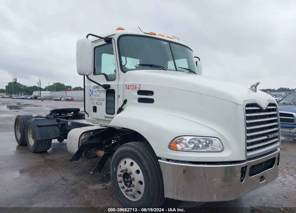 2013 MACK CXU613 CXU600 VIN: 1M1AW02YXDM035309