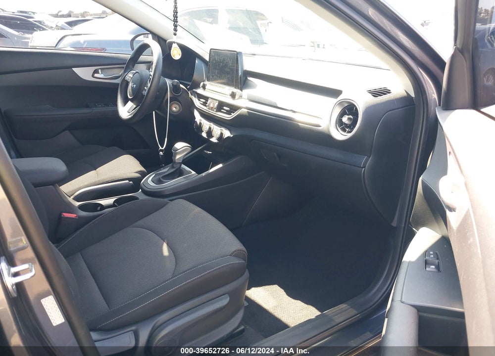 2024 KIA FORTE LXS VIN: 3KPF24AD3RE701214