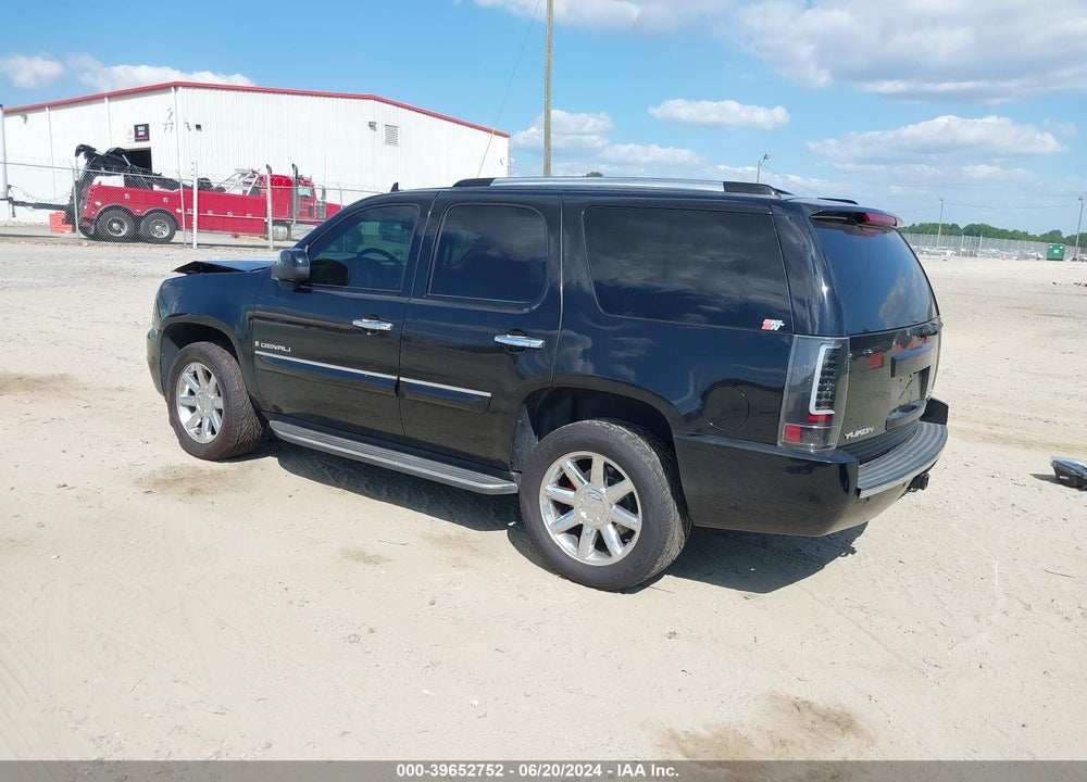 2008 GMC YUKON DENALI VIN: 1GKFK63868J150861