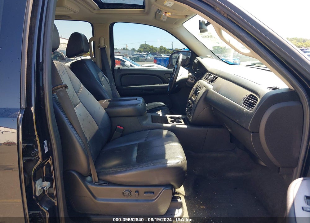2008 CHEVROLET SUBURBAN 1500 LT VIN: 3GNFK16378G197484