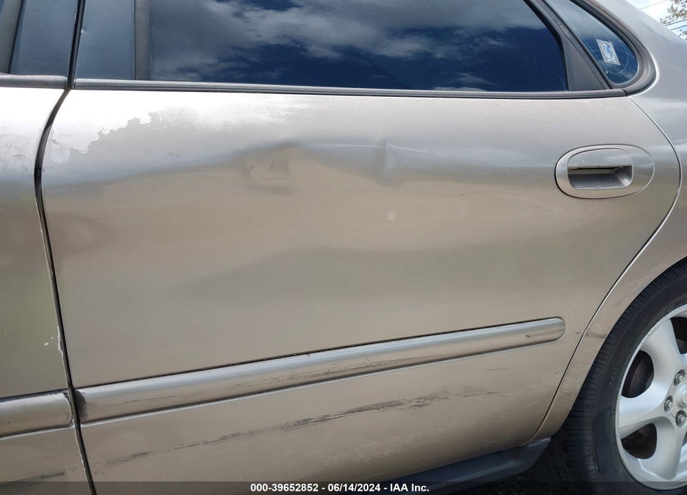 2003 FORD TAURUS SES VIN: 1FAFP55U93A278124