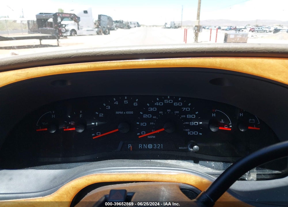 2006 FORD E-450 CUTAWAY VIN: 1FDXE45S06HA19610