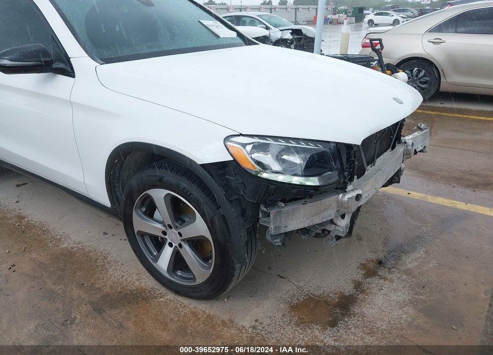 2017 MERCEDES-BENZ GLC 300 VIN: WDC0G4JB6HF121220