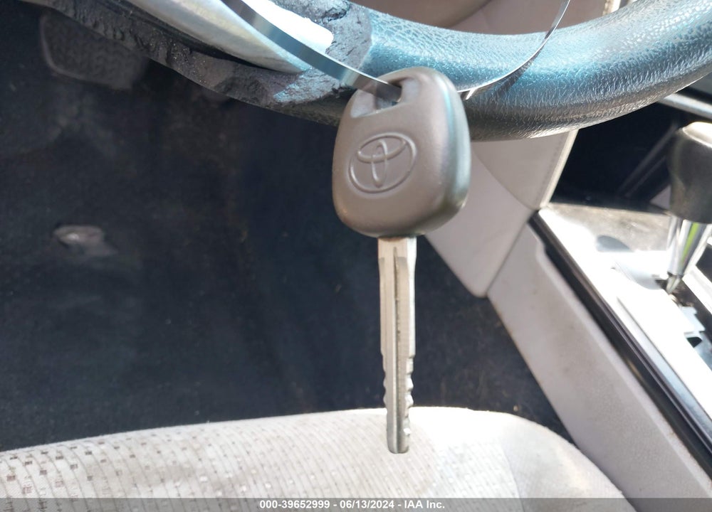 2013 TOYOTA CAMRY LE VIN: 4T1BF1FK9DU218065