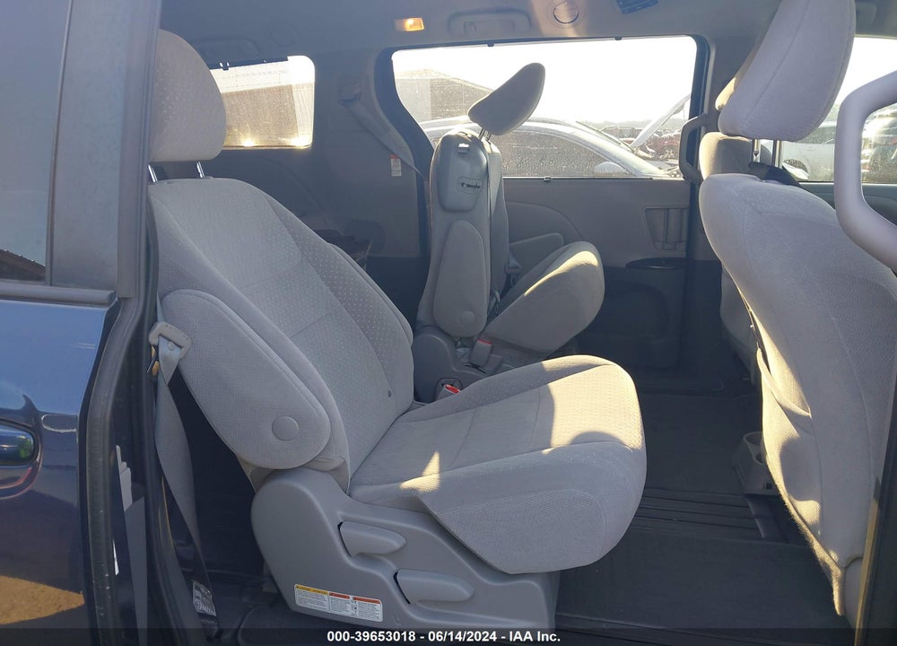 2020 TOYOTA SIENNA LE VIN: 5TDKZ3DC1LS042747