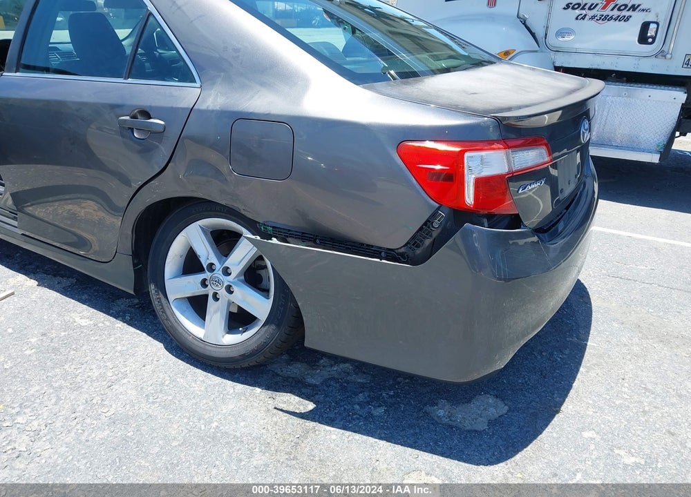 2014 TOYOTA CAMRY SE VIN: 4T1BF1FK6EU763142