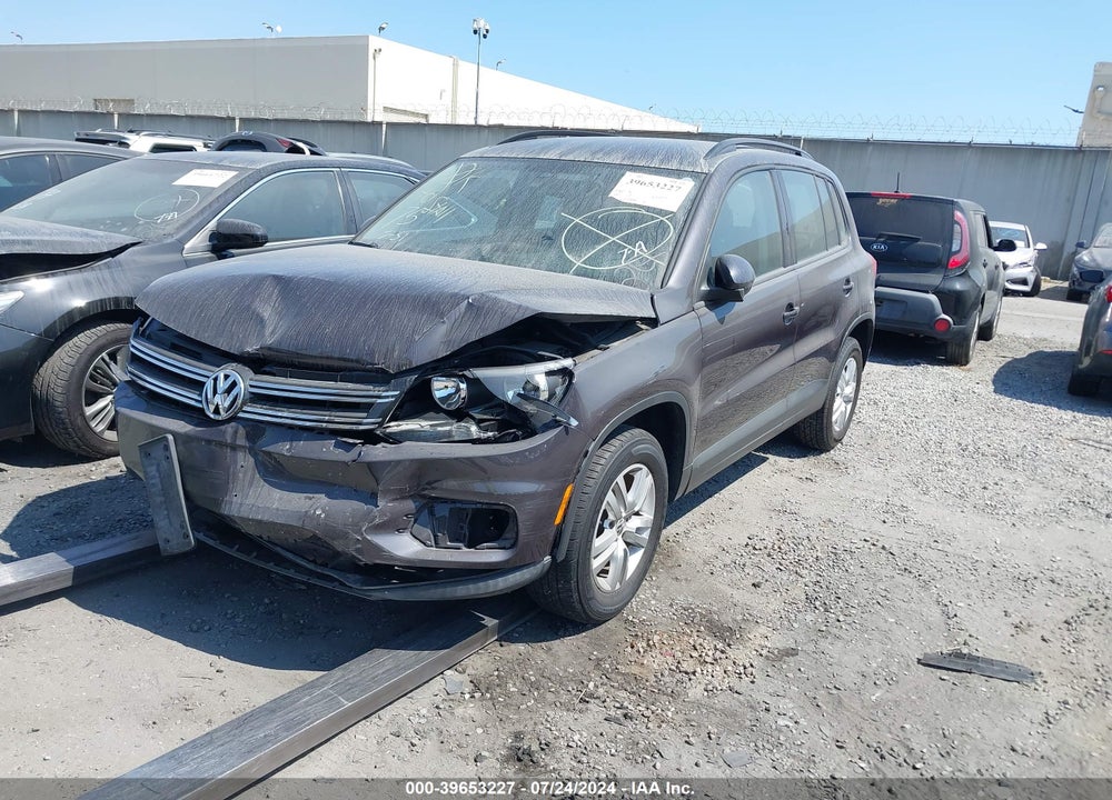 2016 VOLKSWAGEN TIGUAN S VIN: WVGAV7AX5GW567186