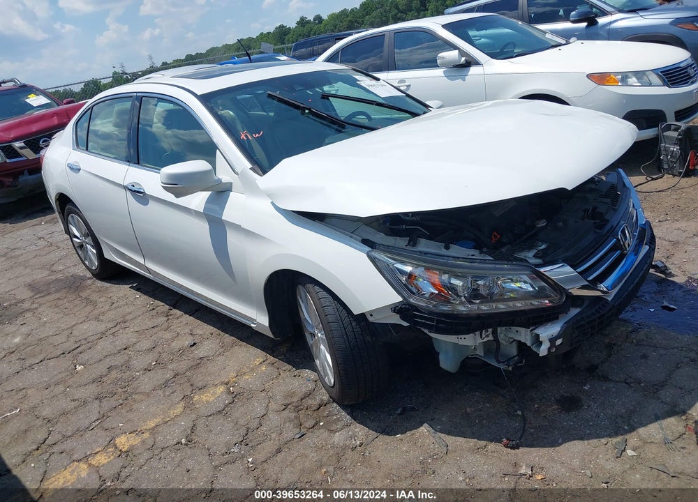 2015 HONDA ACCORD TOURING VIN: 1HGCR3F91FA000832