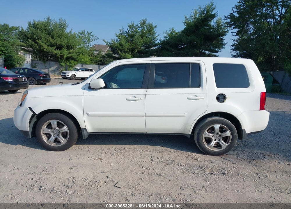 2015 HONDA PILOT EX-L VIN: 5FNYF4H56FB002158