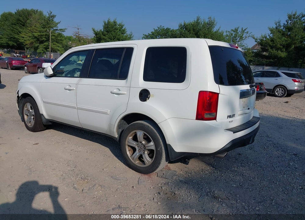 2015 HONDA PILOT EX-L VIN: 5FNYF4H56FB002158