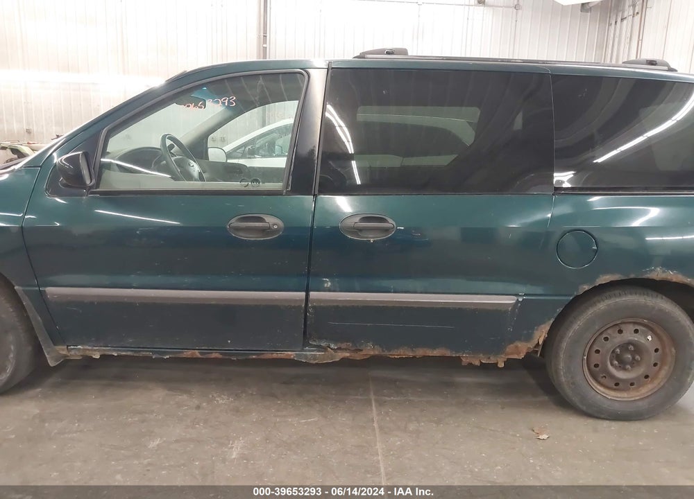 2001 FORD WINDSTAR LX VIN: 2FMZA51481BB60917