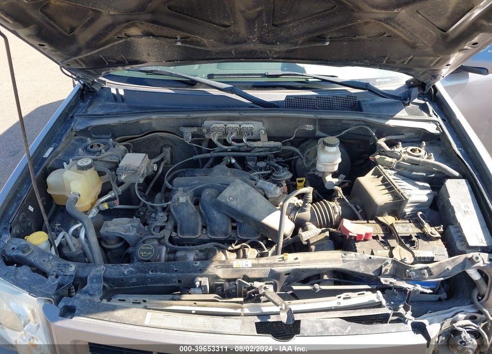 2008 FORD ESCAPE LIMITED VIN: 1FMCU94198KA29288