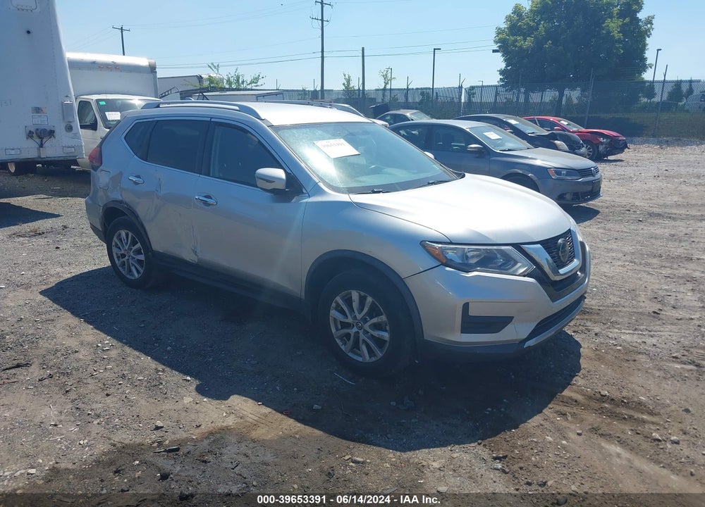2018 NISSAN ROGUE SV VIN: KNMAT2MV6JP621751