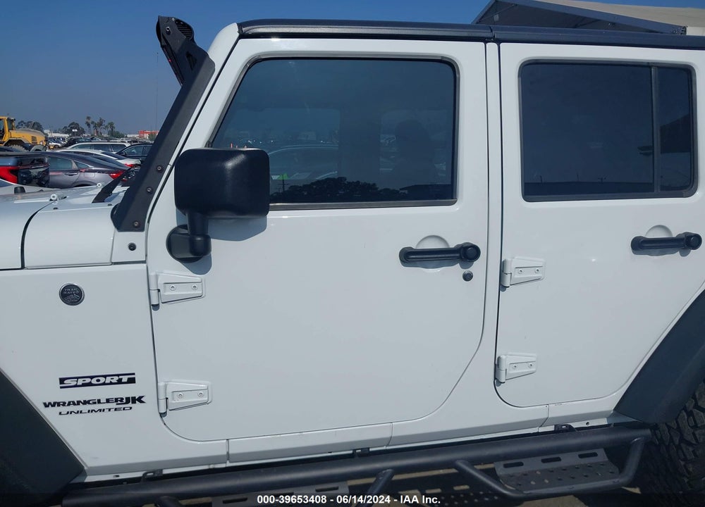 2018 JEEP WRANGLER JK UNLIMITED SPORT S 4X4 VIN: 1C4BJWDG6JL816517