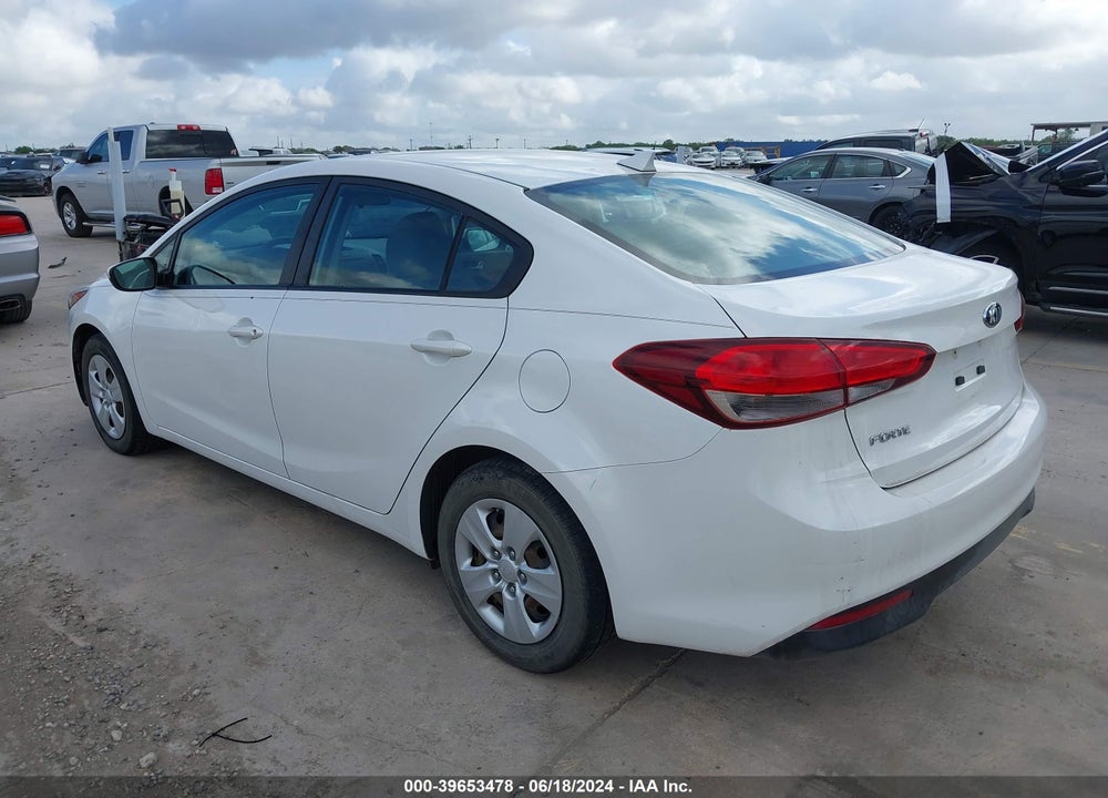 2017 KIA FORTE LX VIN: 3KPFL4A78HE098072