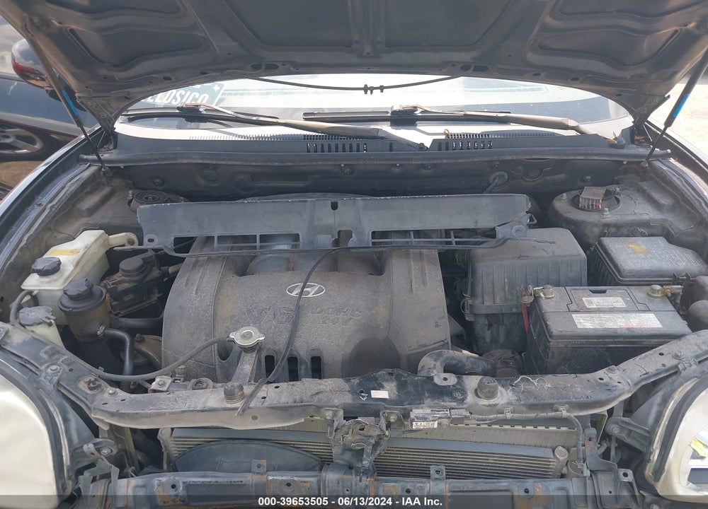 2005 HYUNDAI SANTA FE GLS VIN: KM8SC73D75U944820