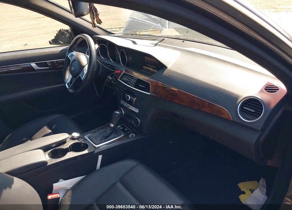2013 MERCEDES-BENZ C 300 LUXURY 4MATIC/SPORT 4MATIC VIN: WDDGF8AB3DR277759