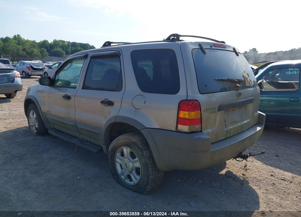 2001 FORD ESCAPE XLT VIN: 1FMYU04111KF61853