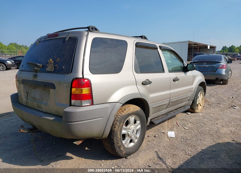 2001 FORD ESCAPE XLT VIN: 1FMYU04111KF61853