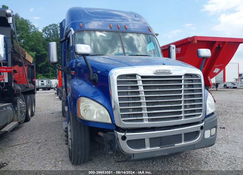 2018 FREIGHTLINER CASCADIA 125 VIN: 3AKJGLDR0JSHU4580