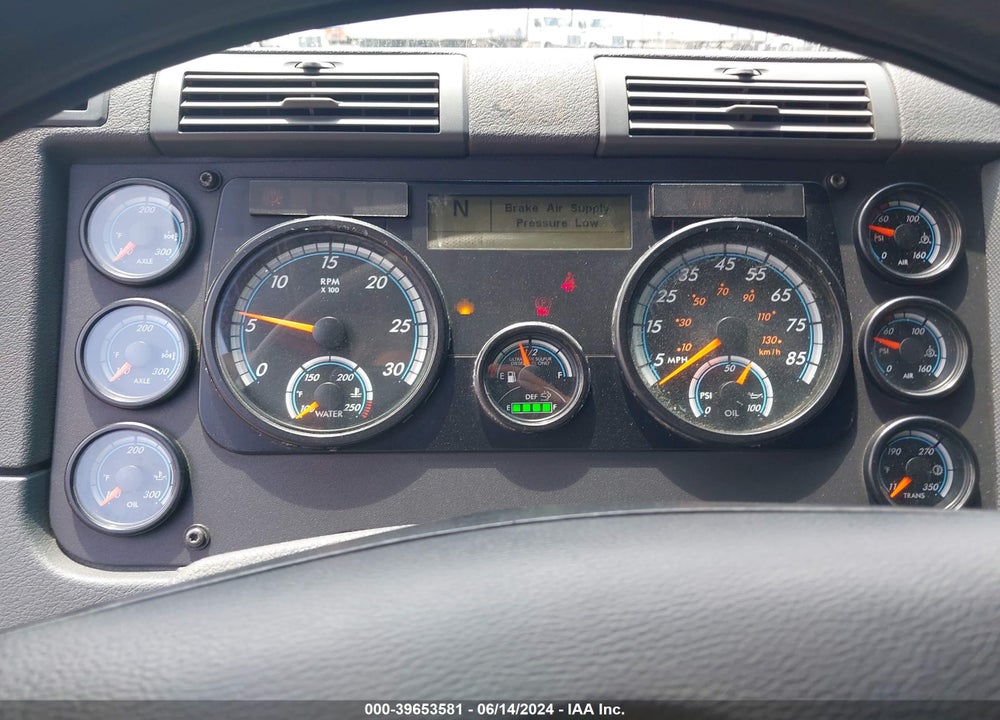 2018 FREIGHTLINER CASCADIA 125 VIN: 3AKJGLDR0JSHU4580