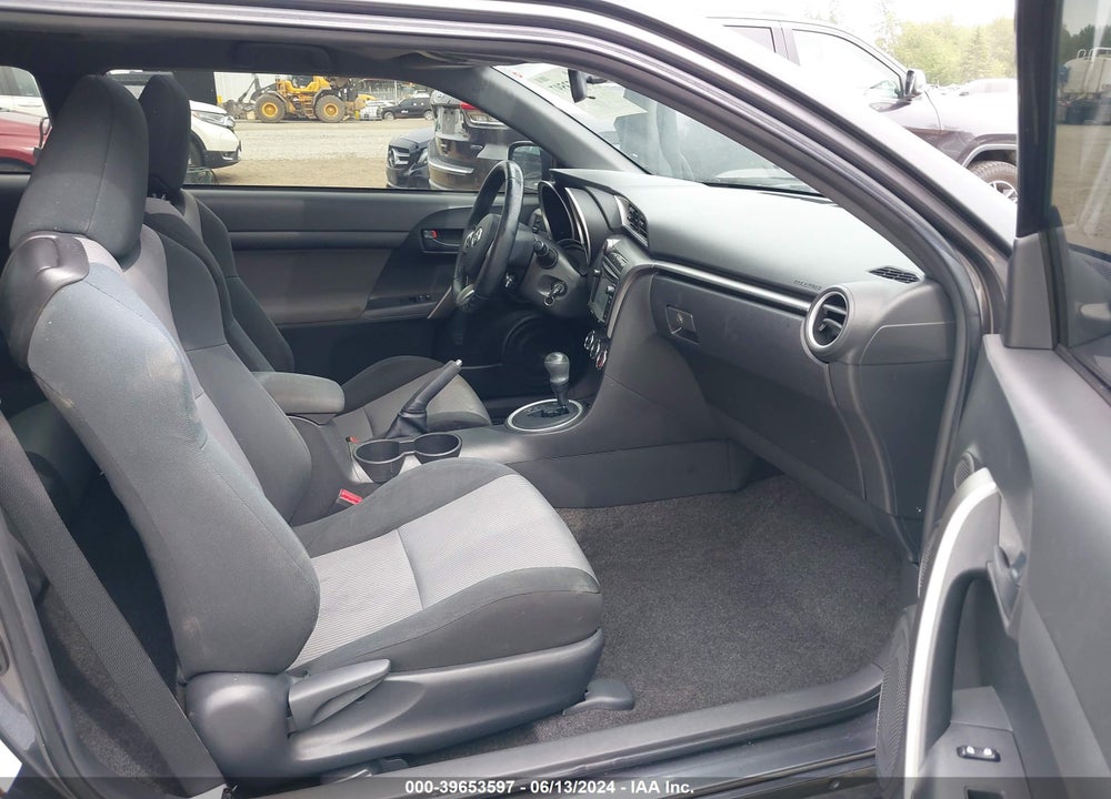 2014 SCION TC VIN: JTKJF5C75E3084355