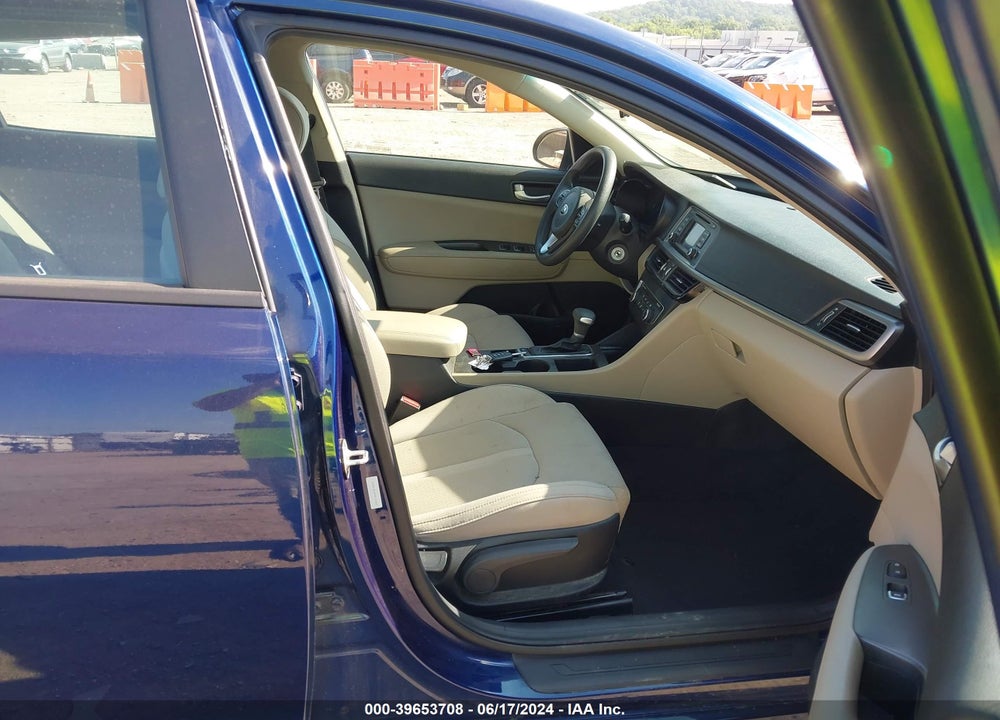 2017 KIA OPTIMA LX VIN: 5XXGT4L35HG170237