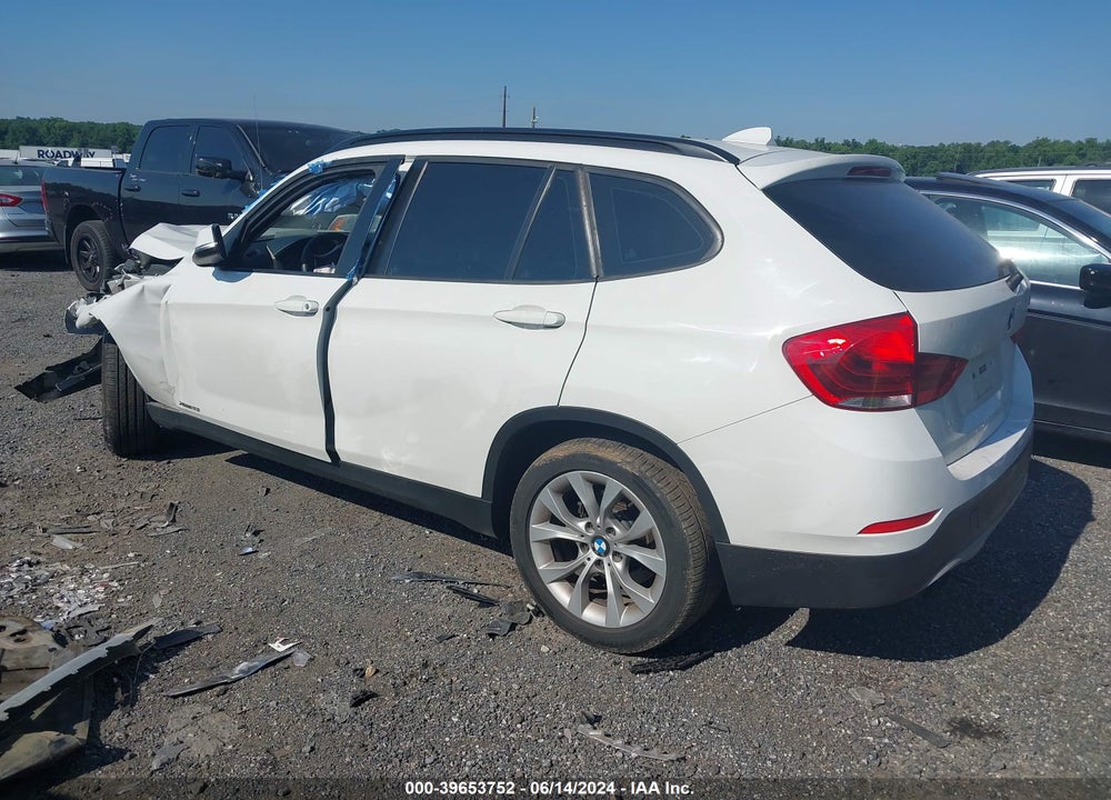 2014 BMW X1 XDRIVE28I VIN: WBAVL1C50EVY20290