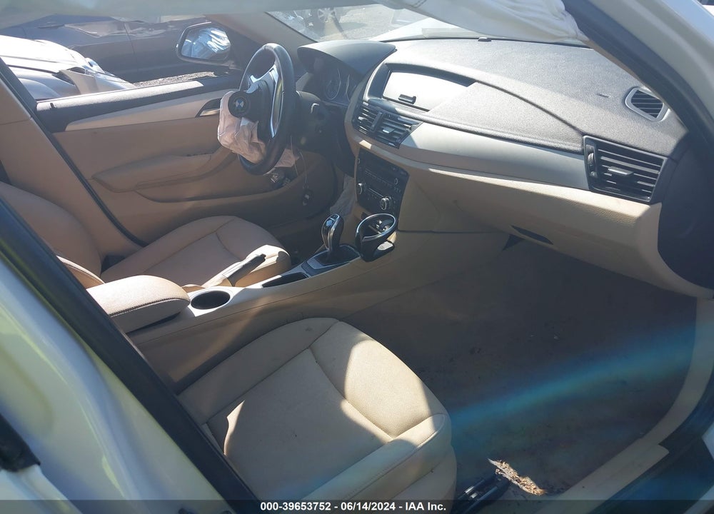 2014 BMW X1 XDRIVE28I VIN: WBAVL1C50EVY20290