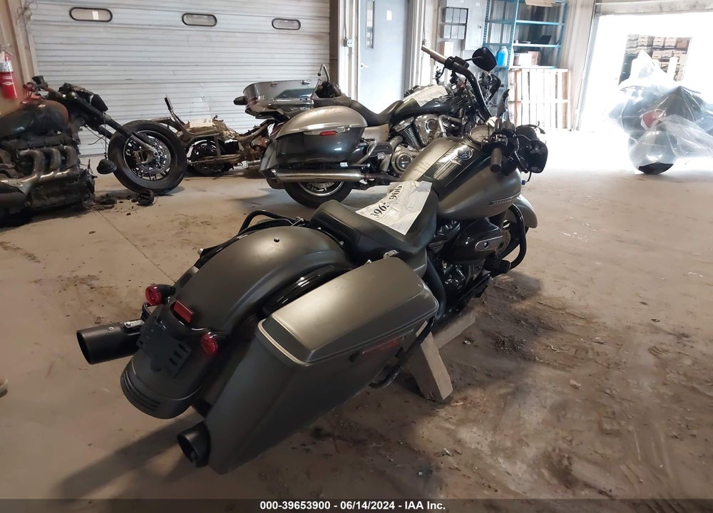 2018 HARLEY-DAVIDSON FLHRXS VIN: 1HD1KVC17JB678653
