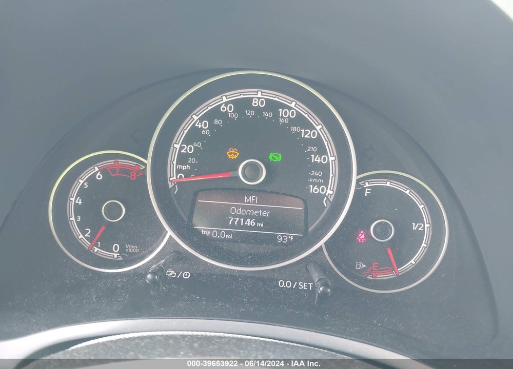 2018 VOLKSWAGEN BEETLE 2.0T SE VIN: 3VWJD7AT0JM723160
