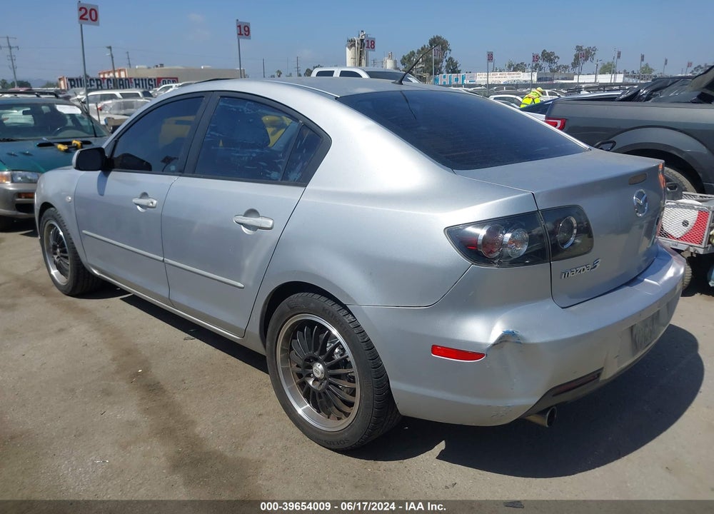 2007 MAZDA 3 I SPORT VIN: JM1BK12G871762581