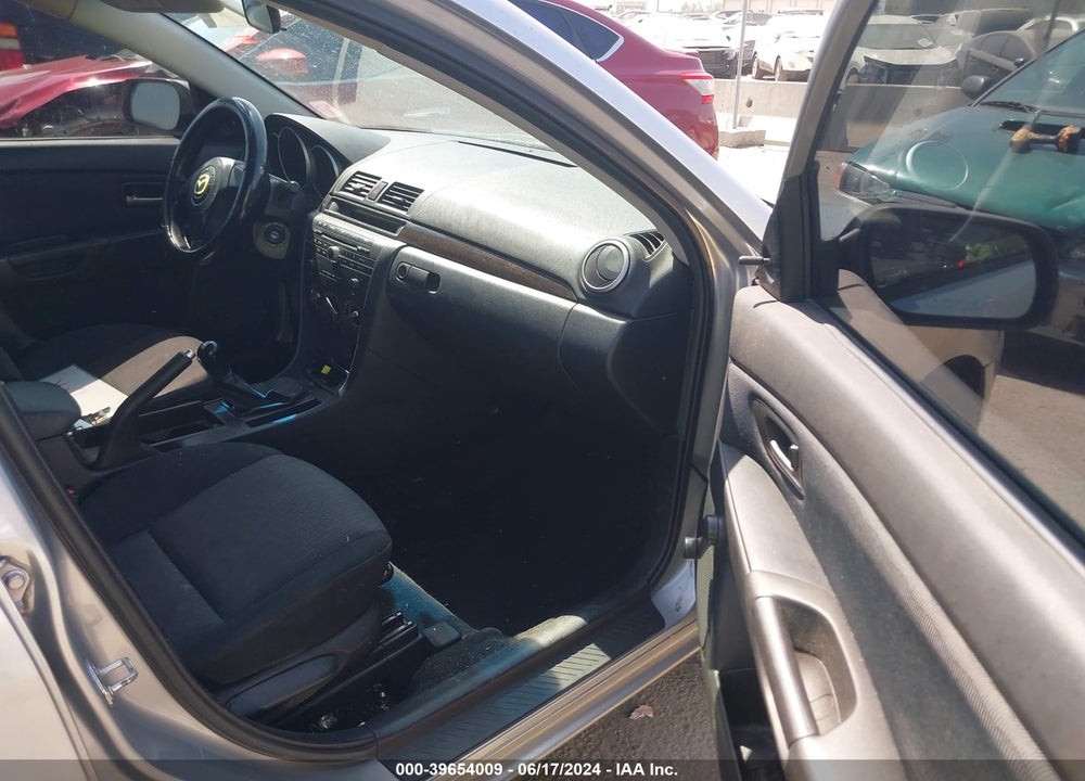2007 MAZDA 3 I SPORT VIN: JM1BK12G871762581