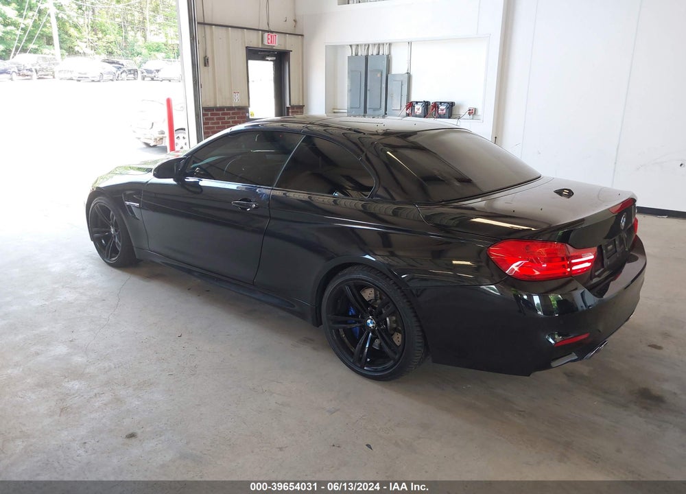 2015 BMW M4 VIN: WBS3U9C55FP968181