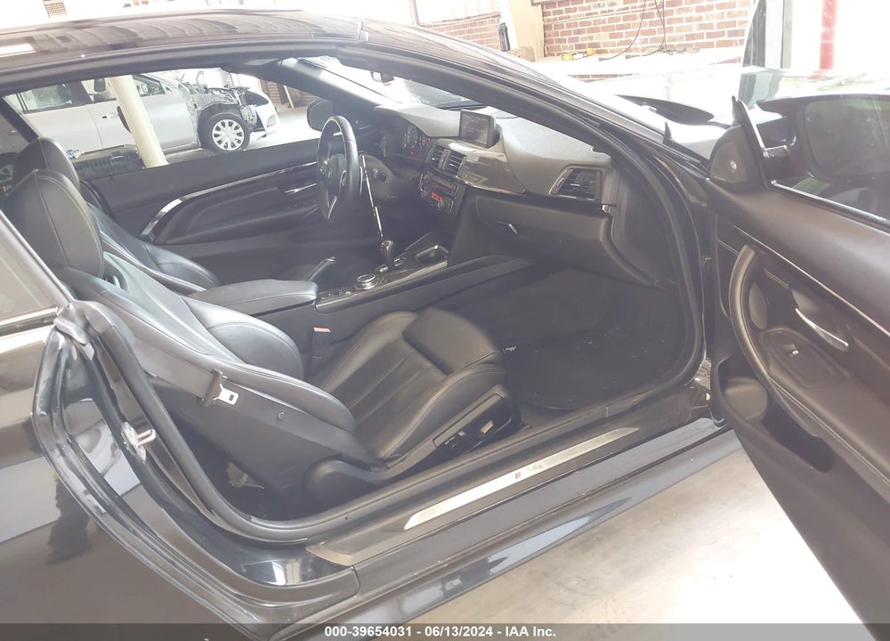 2015 BMW M4 VIN: WBS3U9C55FP968181