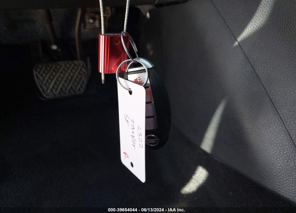 2018 NISSAN SENTRA SV VIN: 3N1AB7AP8JL650933