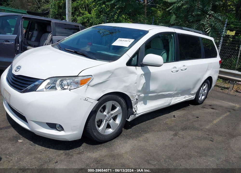 2011 TOYOTA SIENNA LE V6 VIN: 5TDKK3DCXBS157091