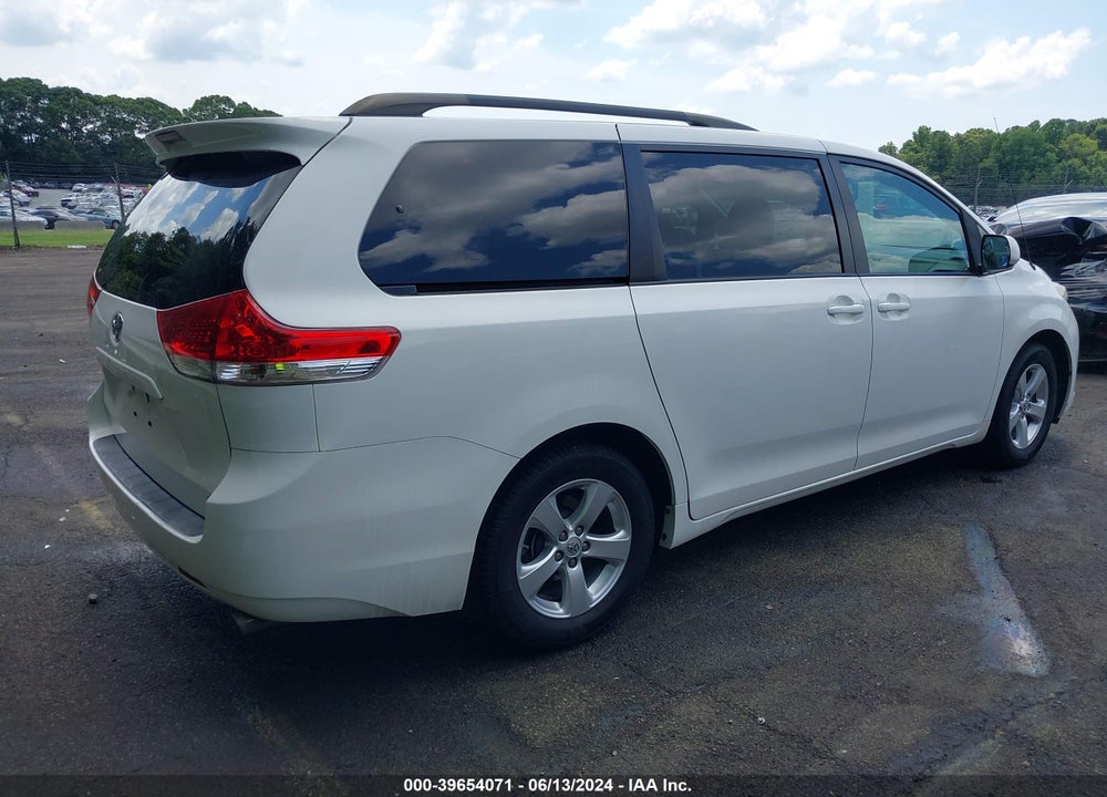 2011 TOYOTA SIENNA LE V6 VIN: 5TDKK3DCXBS157091