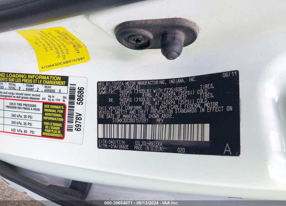 2011 TOYOTA SIENNA LE V6 VIN: 5TDKK3DCXBS157091